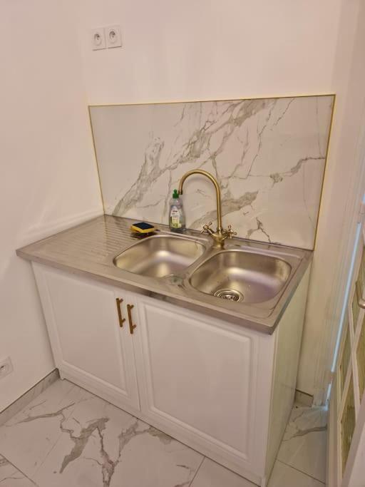 Maison Chic Avec Jacuzzi Nogent Sur Oise Yaospa60 Экстерьер фото