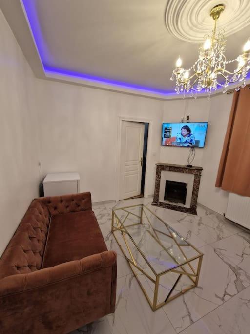 Maison Chic Avec Jacuzzi Nogent Sur Oise Yaospa60 Экстерьер фото