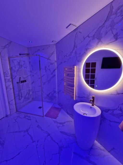 Maison Chic Avec Jacuzzi Nogent Sur Oise Yaospa60 Экстерьер фото