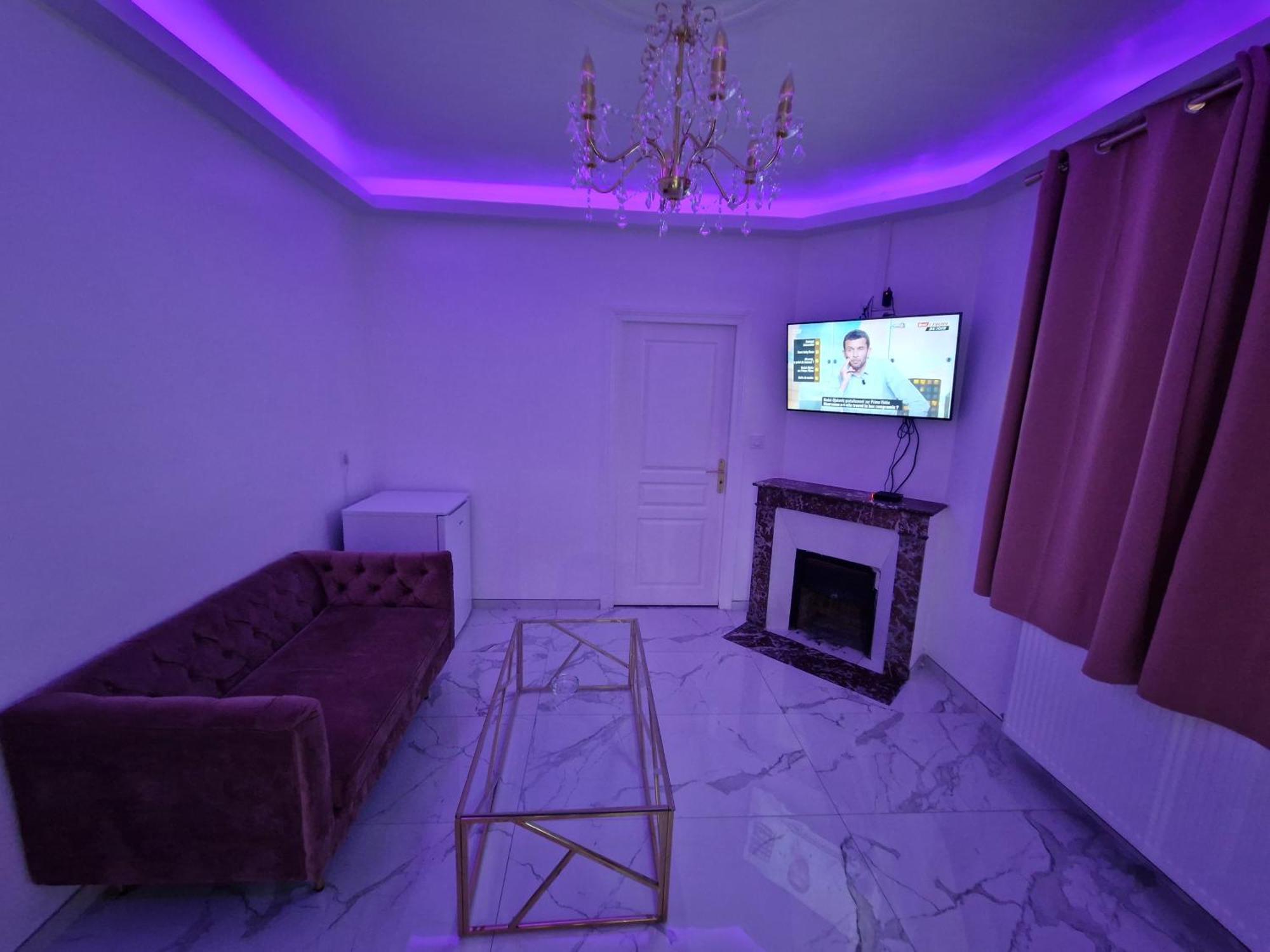 Maison Chic Avec Jacuzzi Nogent Sur Oise Yaospa60 Экстерьер фото